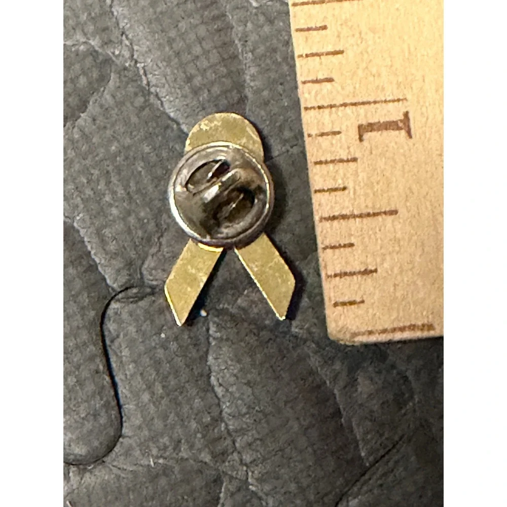 Breast Cancer Awareness Enamel Gold Tone Brooch Pink Ribbon Lapel Pin Pink USA